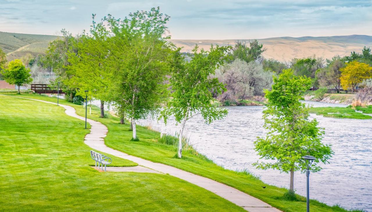 Let'S Go ! Fisherman, Families, Pools One Minute From Your Door, Comfort, Location Perfect, Amenity-Rich, Pup Friendly, Discover An Exceptional Wyoming Stay, Thermopolis River Walk Home At Hot Springs State Park, 'Where Families And Fisherman Stay' المظهر الخارجي الصورة